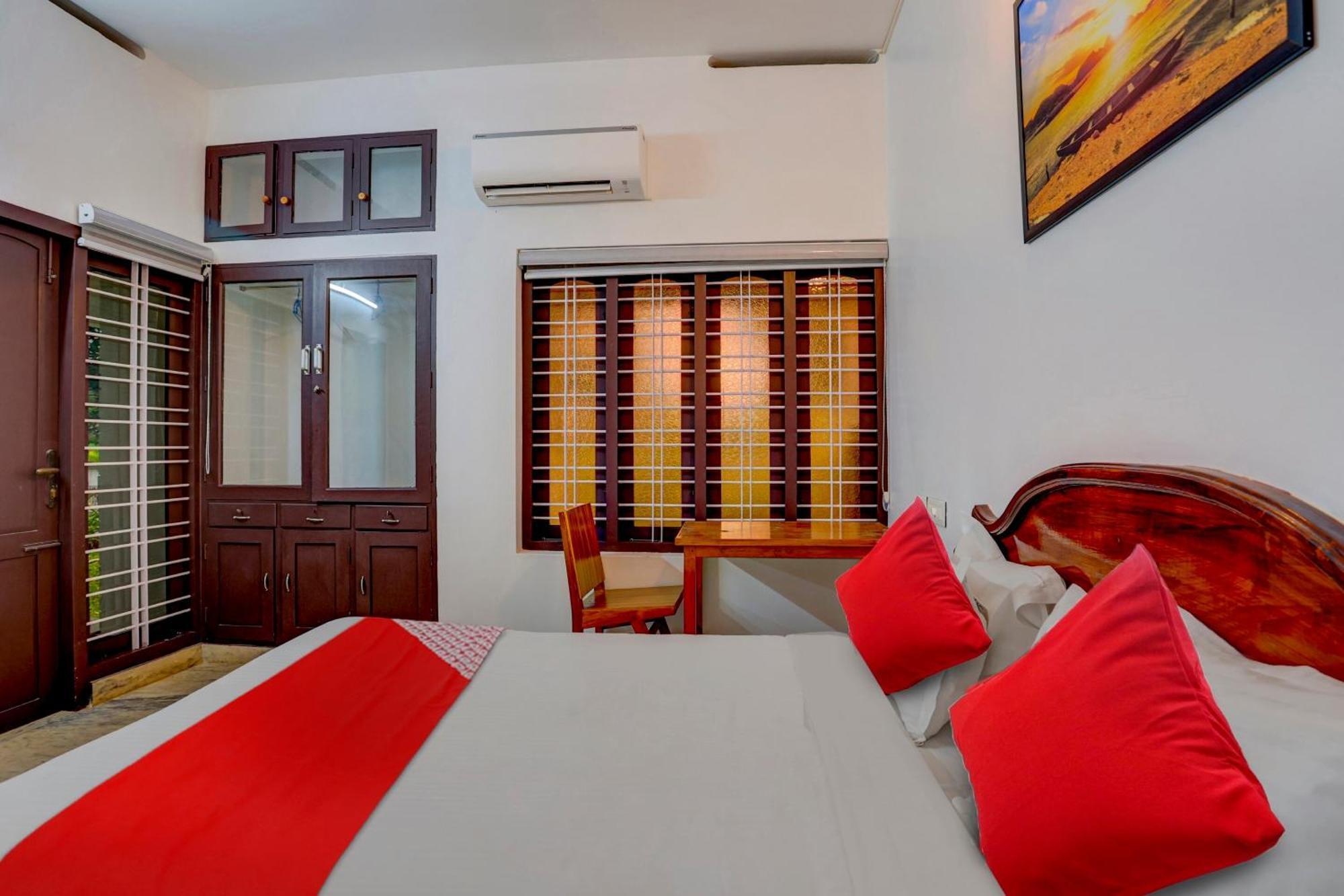 Hotel O Poptavern Heritage Kovalam Luaran gambar