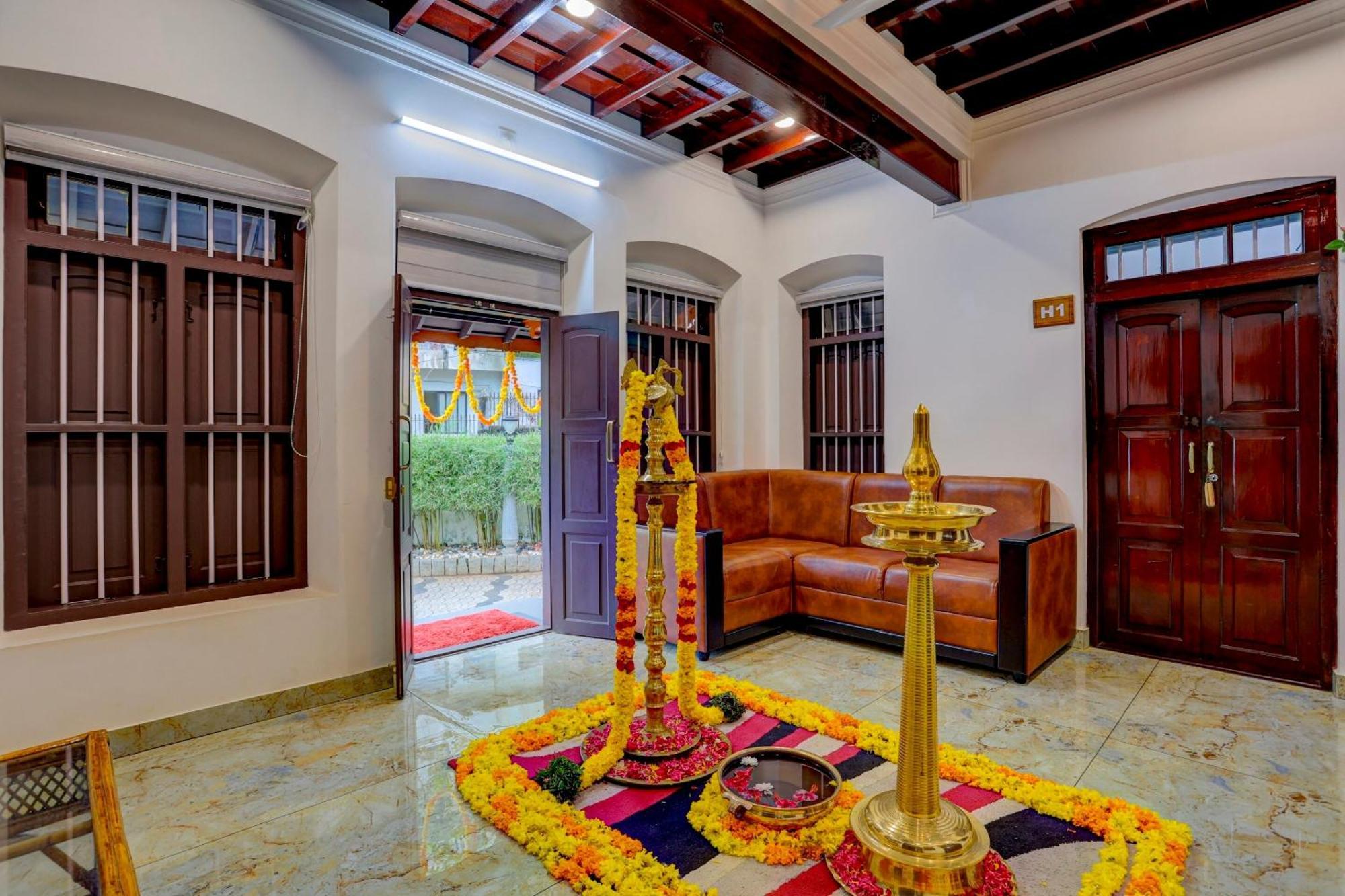 Hotel O Poptavern Heritage Kovalam Luaran gambar