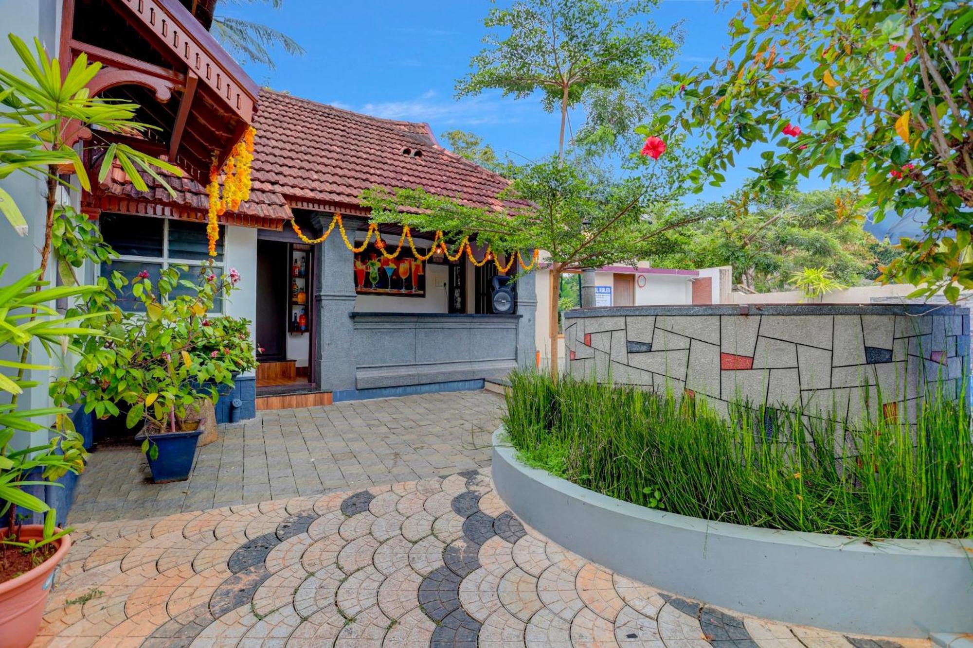 Hotel O Poptavern Heritage Kovalam Luaran gambar